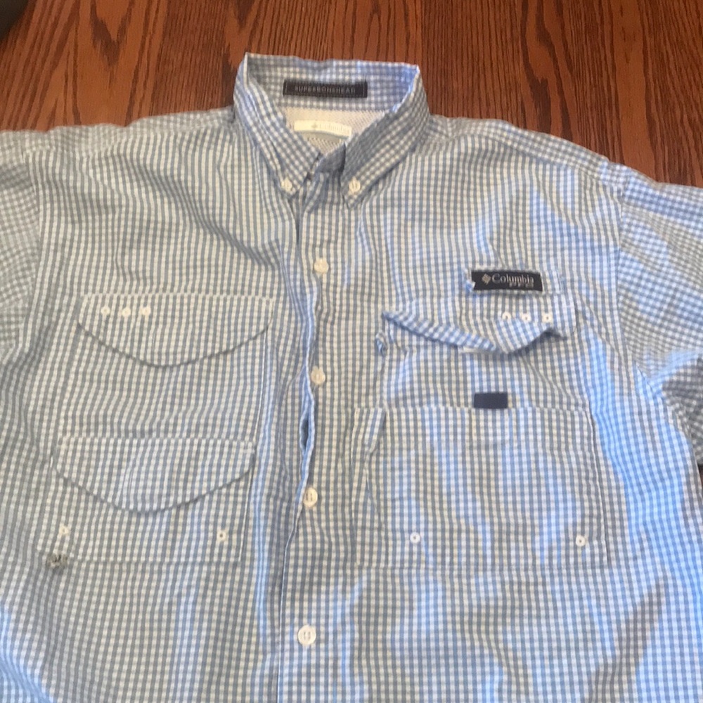 Columbia small shirt